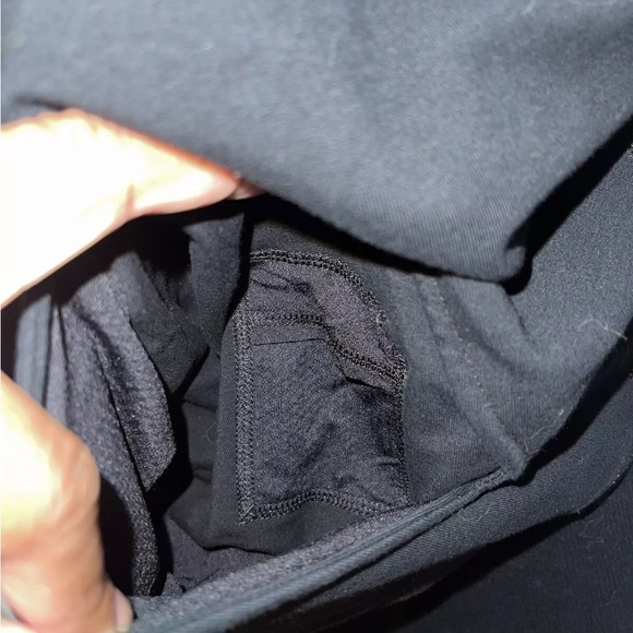 LULULEMON Flashback hoodie size 8 off shoulder kangaroo pocket black comfortable - Picture 8 of 9